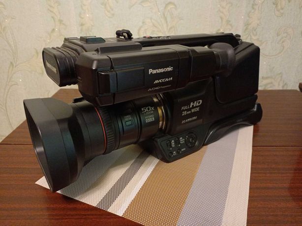 Видеокамера Panasonic AG-AC8EJ в отличном состоянии и комплектации