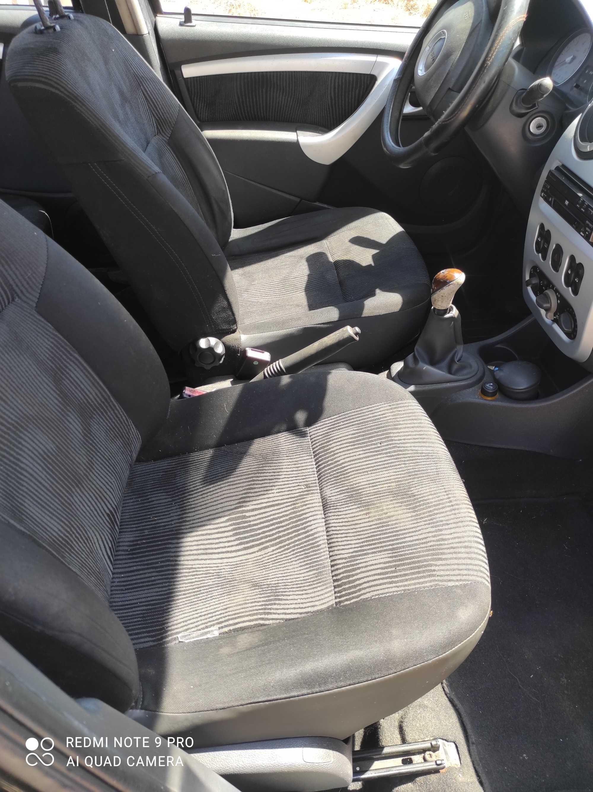Vendo carro sem motor