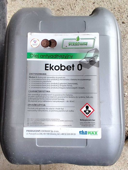 Forma do betonu deska i obrzeże krawężnik olej