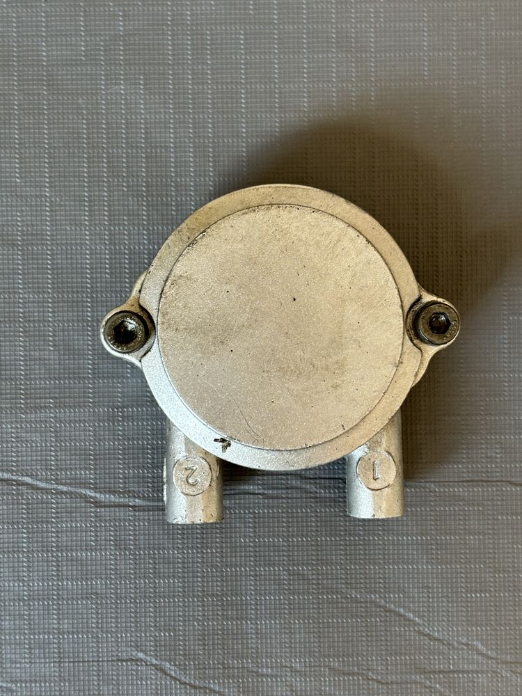 Mocowanie linek zaworu wydechowego YAMAHA DT125 R Re Tdr Sachs Zx