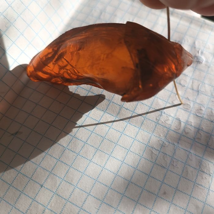 Великий янтарний кулон.