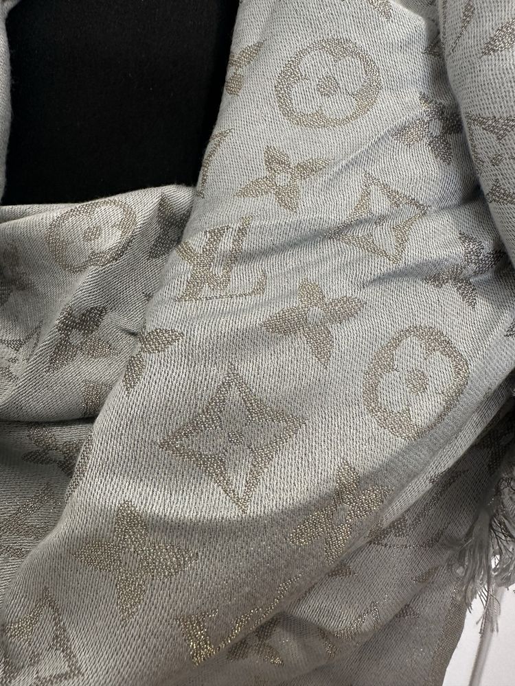 Chusta szal louis vuitton szaro zlota lv