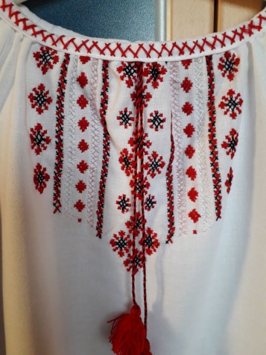 Вышиванка, украинский национальный костюм