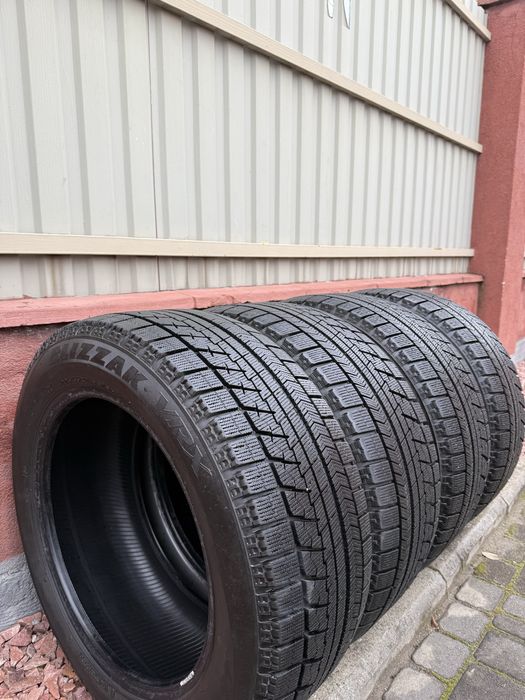 Шини зимові Bridgestone blizzak VRX 225/55/r17