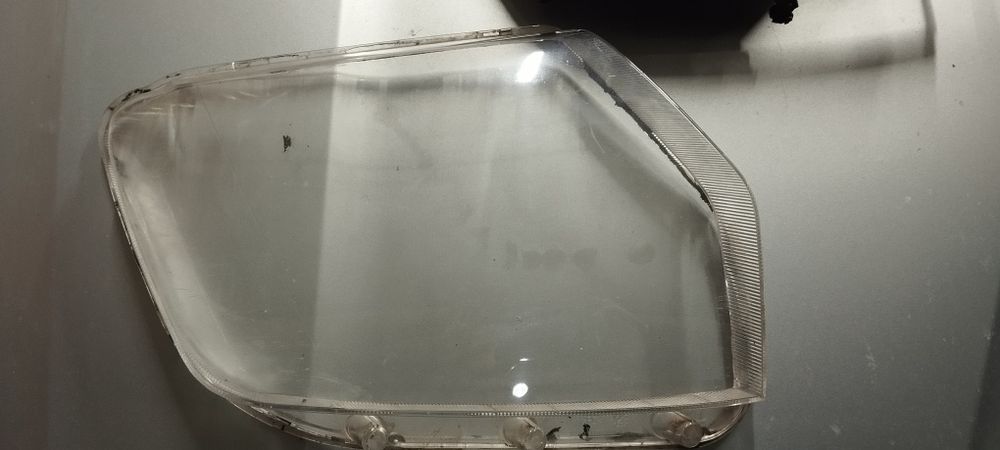 Стікло фари Рено дастер праве