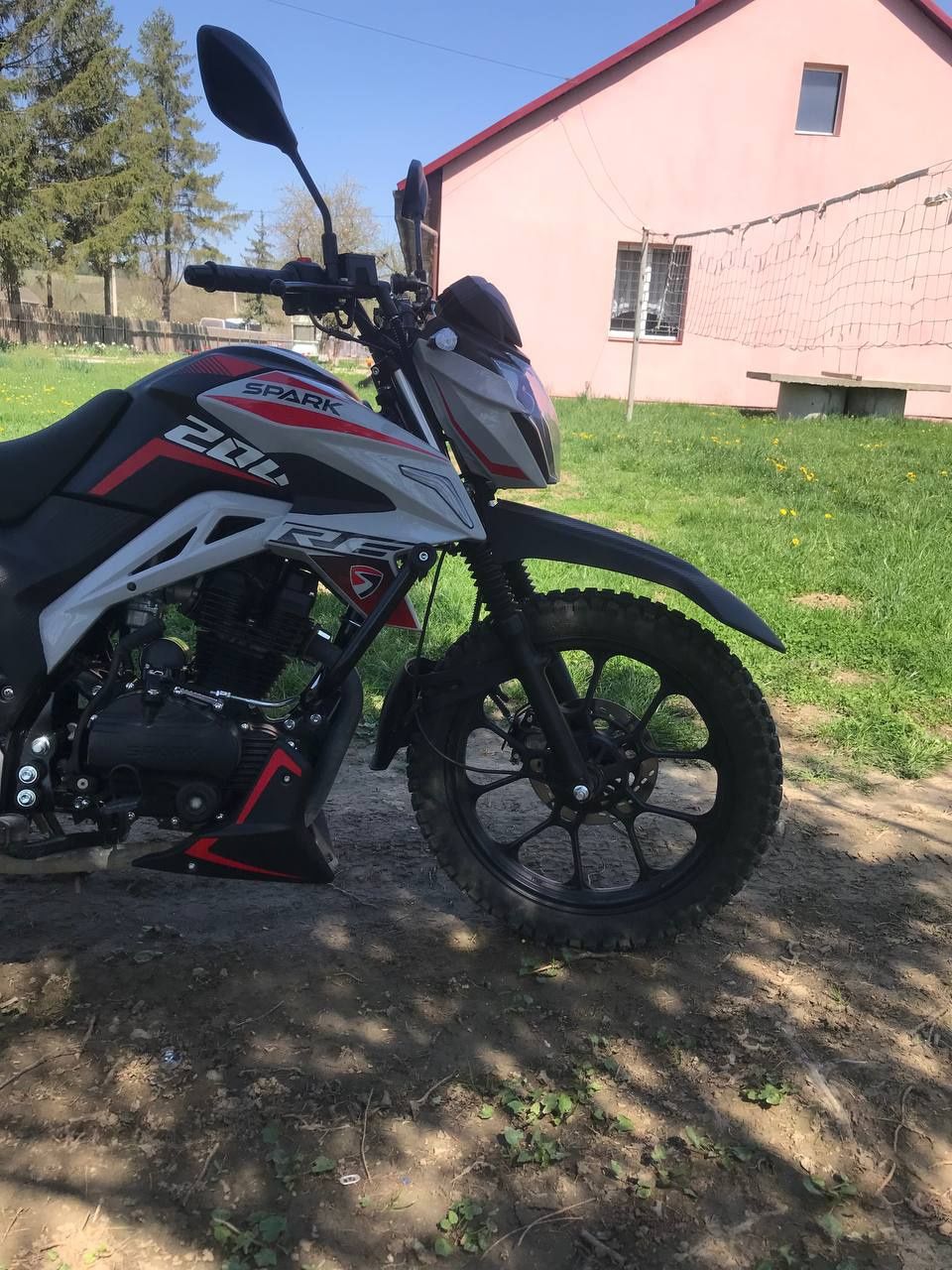 Продам срочно мотоцикл spark 200