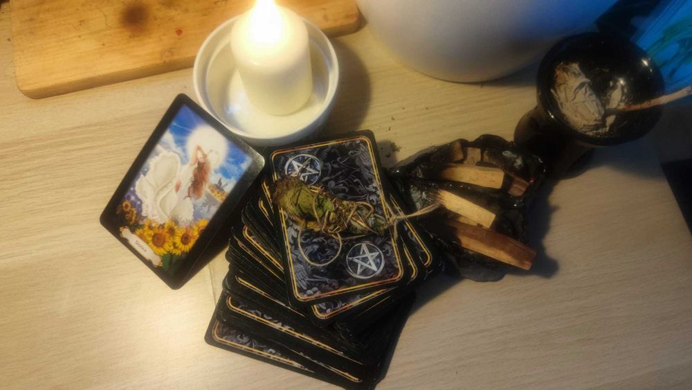 Współczesna Szeptucha - ANIOŁY - RYTUAŁY - TAROT - procesy TRANSFORMAC