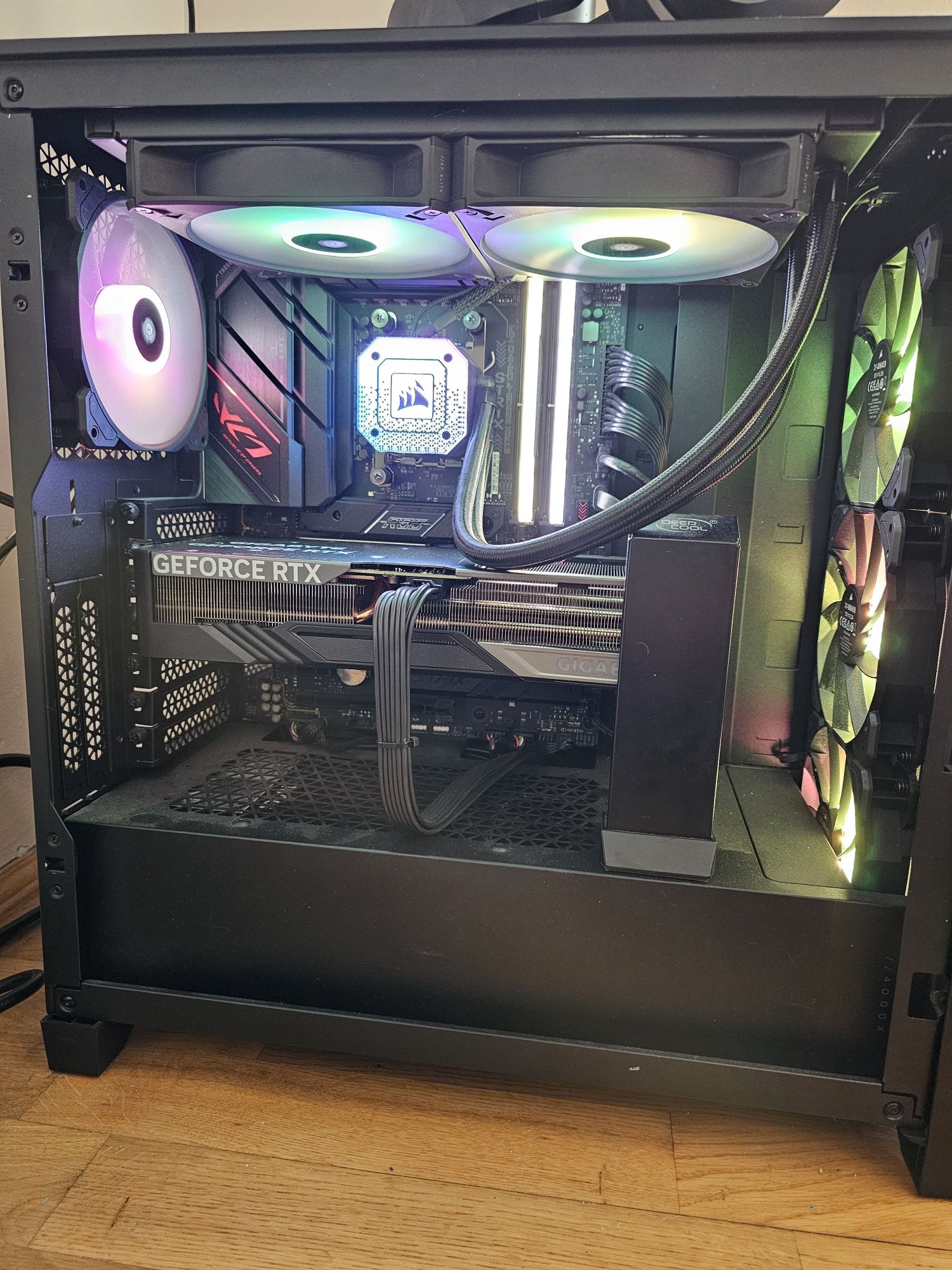 H115i Corsair iCUE Elite Capellix XT RGB 280mm 140x2