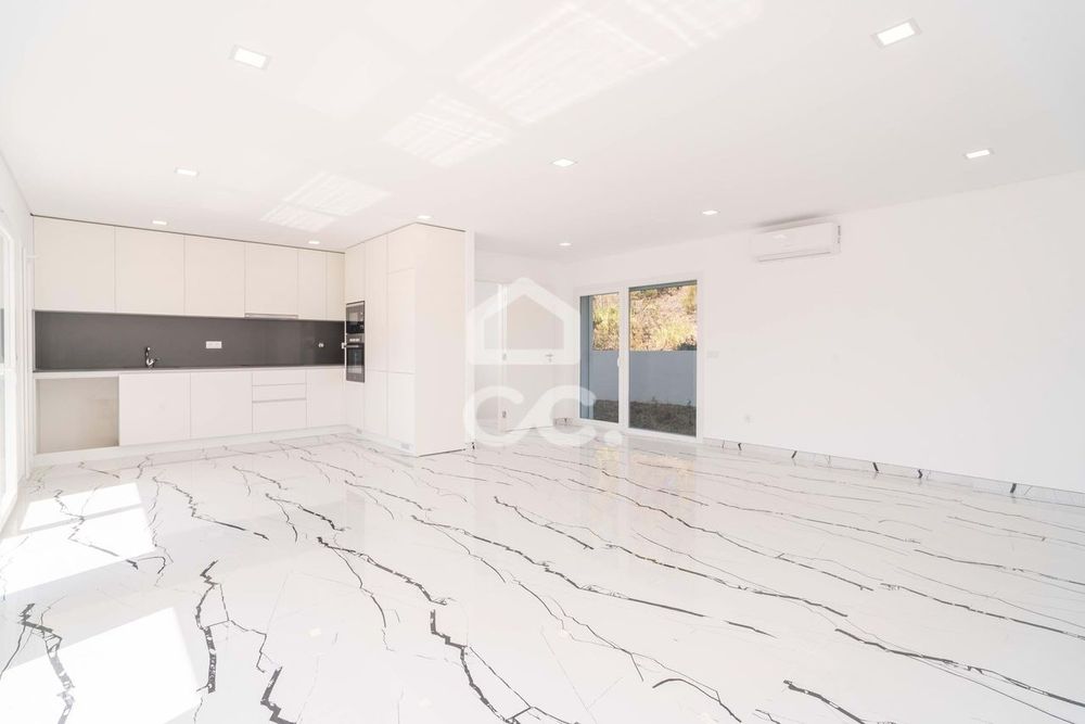 Moradia T4 nova em Coimbra