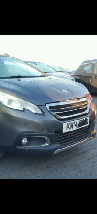 Peugeot 2008 крило капот бампер.