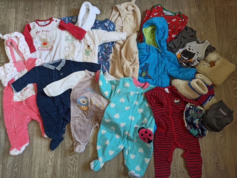 Коробка  Детских вещей комбезы человечки ромперы от 0 м до 1.5 года