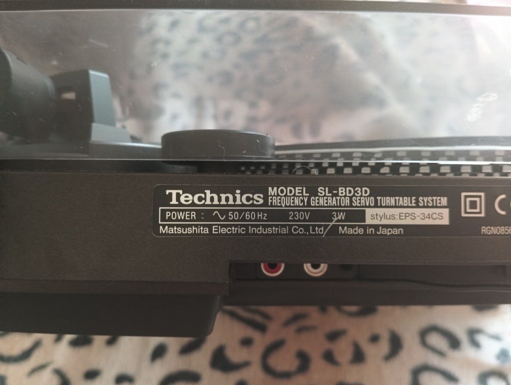 Gramofon Technics sl-bd3d