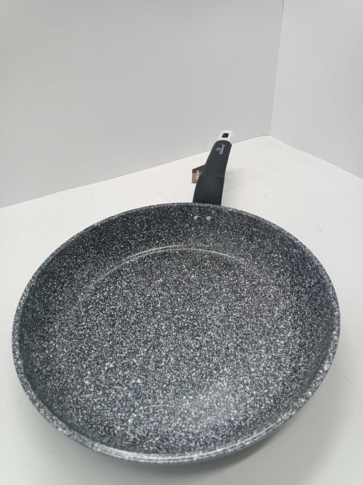 Patelnia granitowa tradycyjna 30 cm - bardzo solidna na gaz, indukcję!