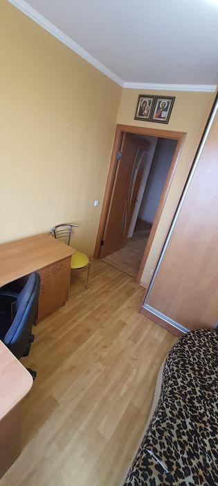 Продається 3-кімн квартира, з меблями та технікою