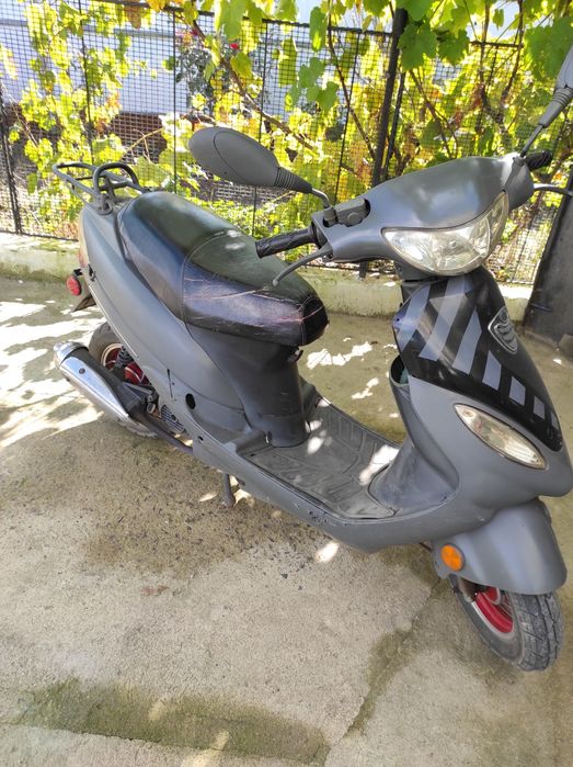 Продам Мопед Китаец 4- тактный