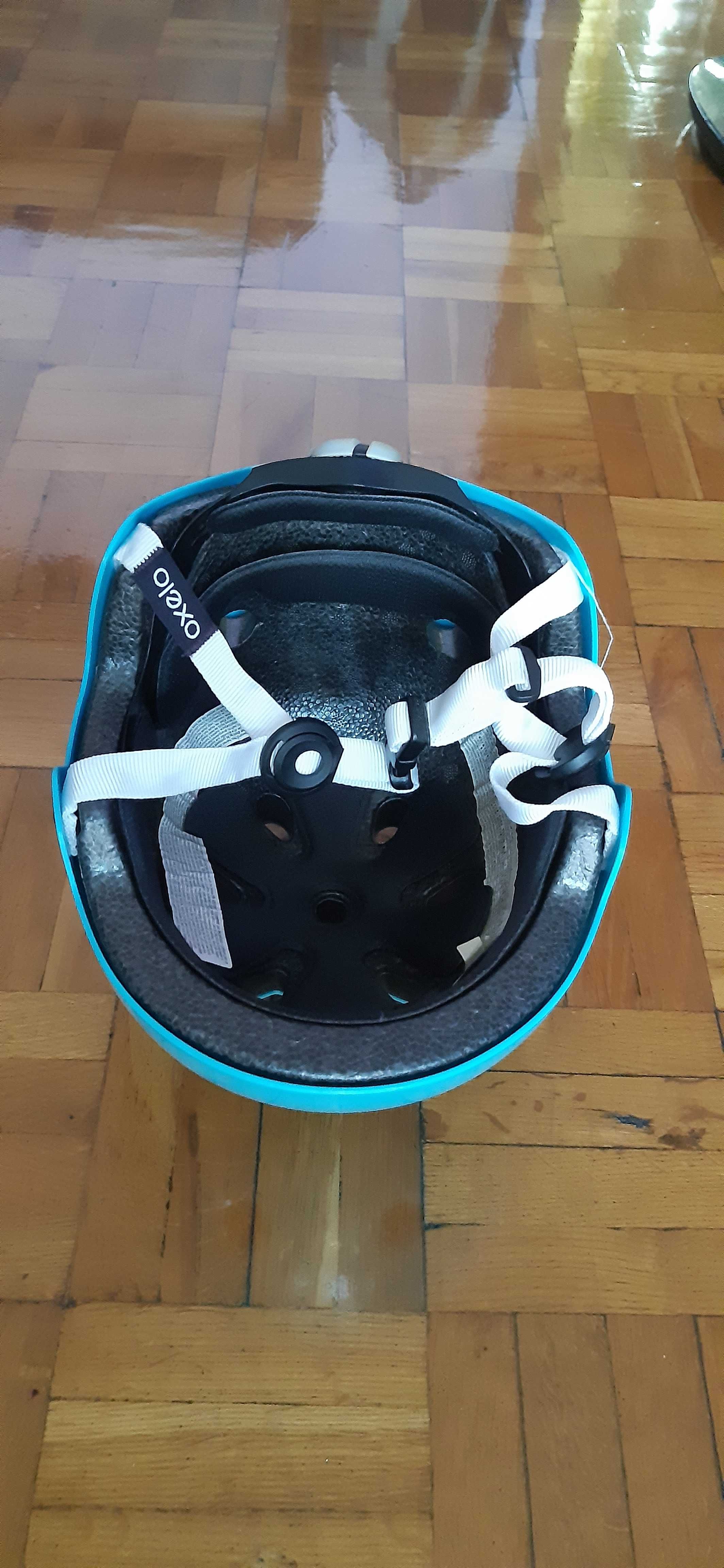Kask na rolki, deskorolkę, hulajnogę Oxelo / cyjanowy