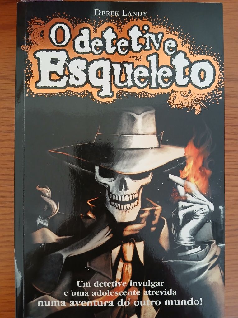 Livro O Detetive Esqueleto - Derek Landy