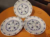 Śliczny zestaw trzech talerzy deserowych porcelana Colditz