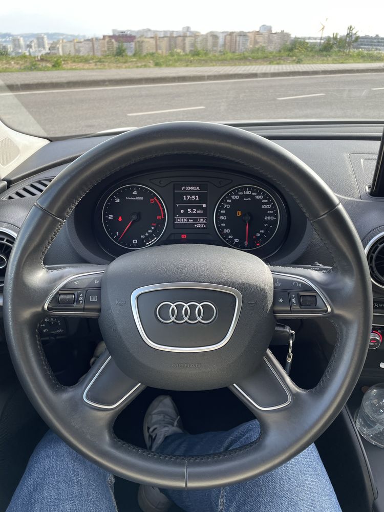 Audi A3 Sportback 1.6 TDI Attraction Ultra - 110cv [COM GARANTIA]