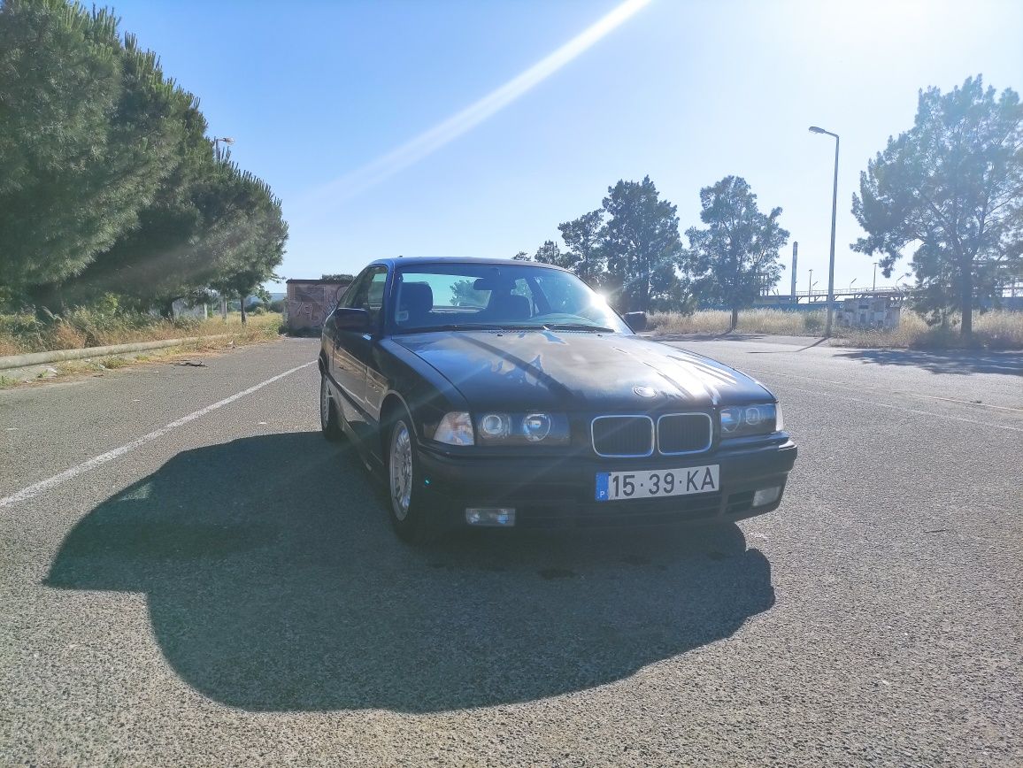 BMW E36 318is Coupe - Motor Impecável, Pronto a Rolar!