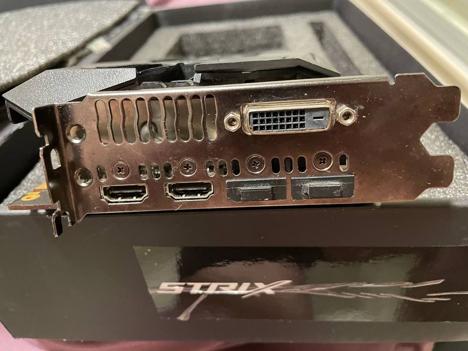 ASUS ROG STRIX-RTX2080ti-11g-gaming