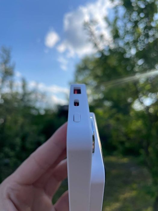 Магнітний безпровідний Павербанк 10 000 mAh — заряджай все!