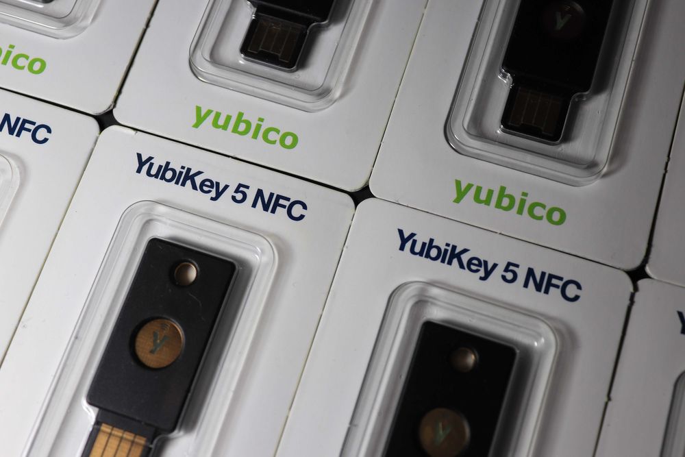 Yubico YubiKey 5 NFC - Klucz U2F (Możliwa FV) na stanie 550szt.