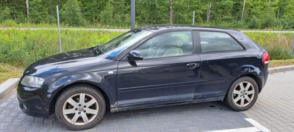 Audi a3, 1.6 mpi, czarny, sprawny