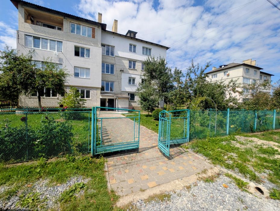 Продаж 2-х кімнатної квартири в с. Раневичі