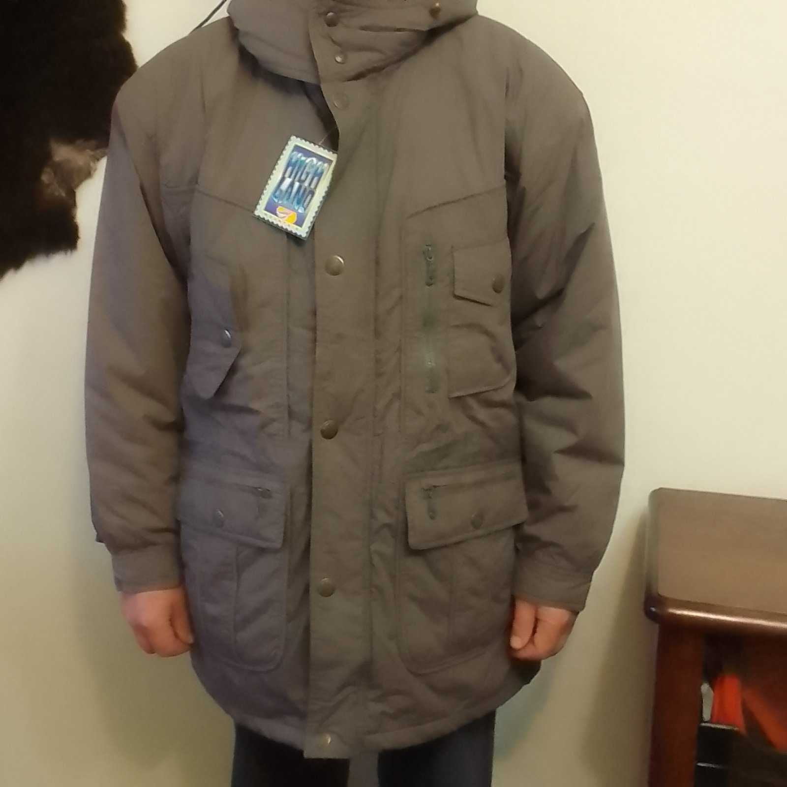 Куртка мужская зимняя новая, размер 52, длина 90см. 1200 грн.