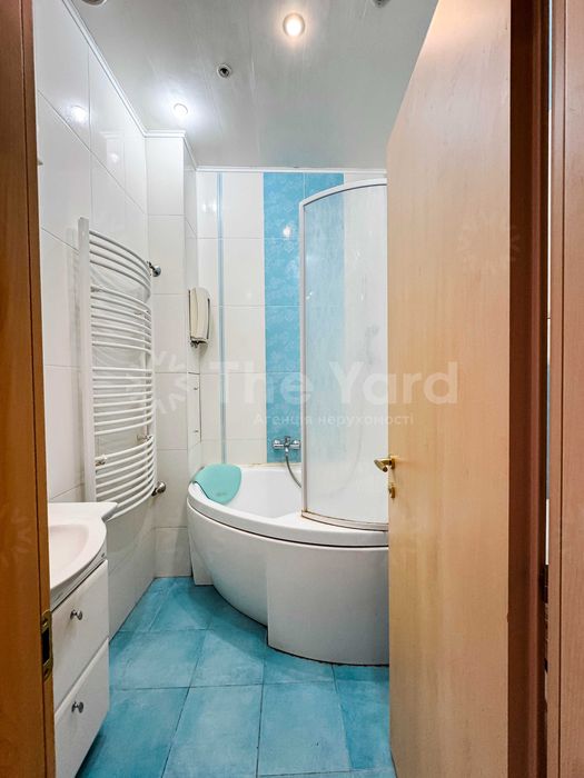 Продаж 1-к квартири 53 кв.м Підвисоцького 6-В, метро Звіринецька