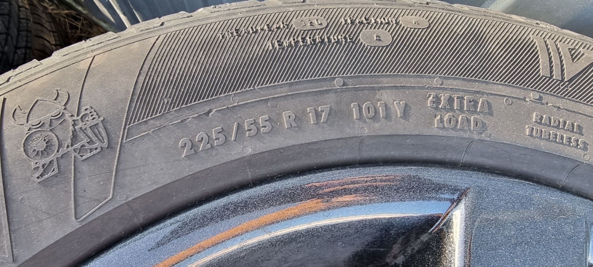 Sprzedam Felgi z Oponami Letnimi 5x112 Cały komplet 225/55R17