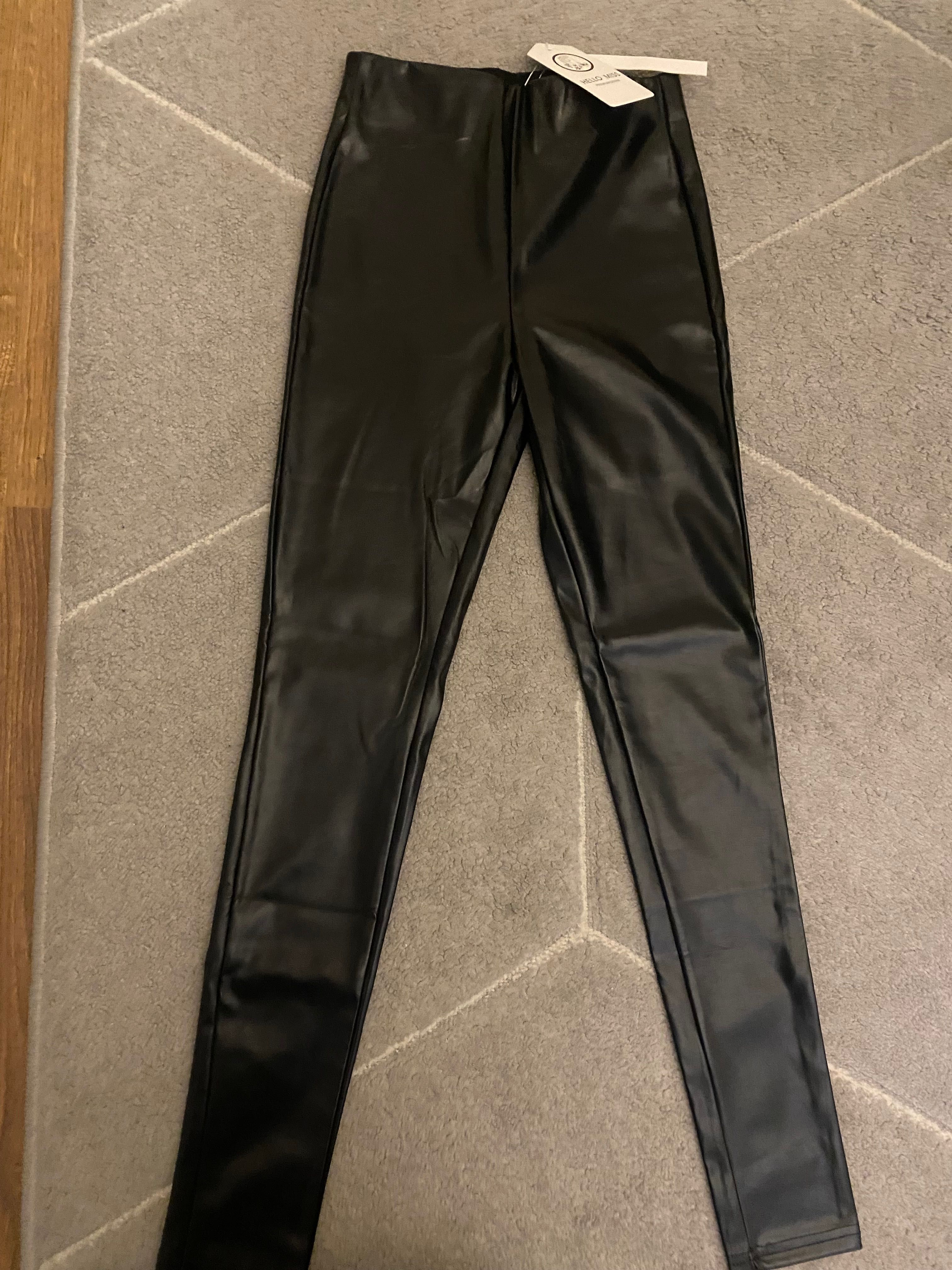 Hello Miss Legginsy eco skóra push up r.34