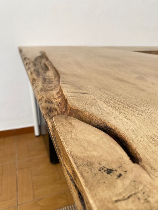 Secretária / Mesa de Escritório em Madeira Maciça – Personalizada