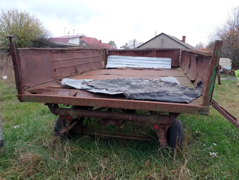 Тракторний прицеп 2ПТС-4