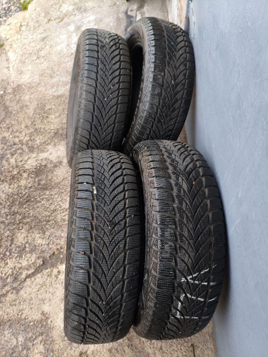 Зимові шини Goodyear 205/60 R16