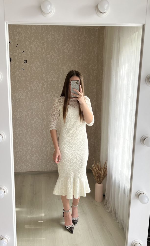 Сукня елегантна