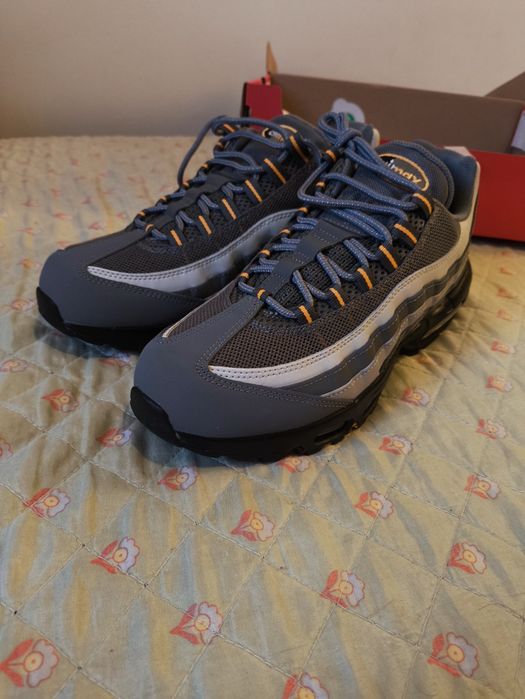 Air max 95 novo nunca usado e 100 original comprado na loja da nike