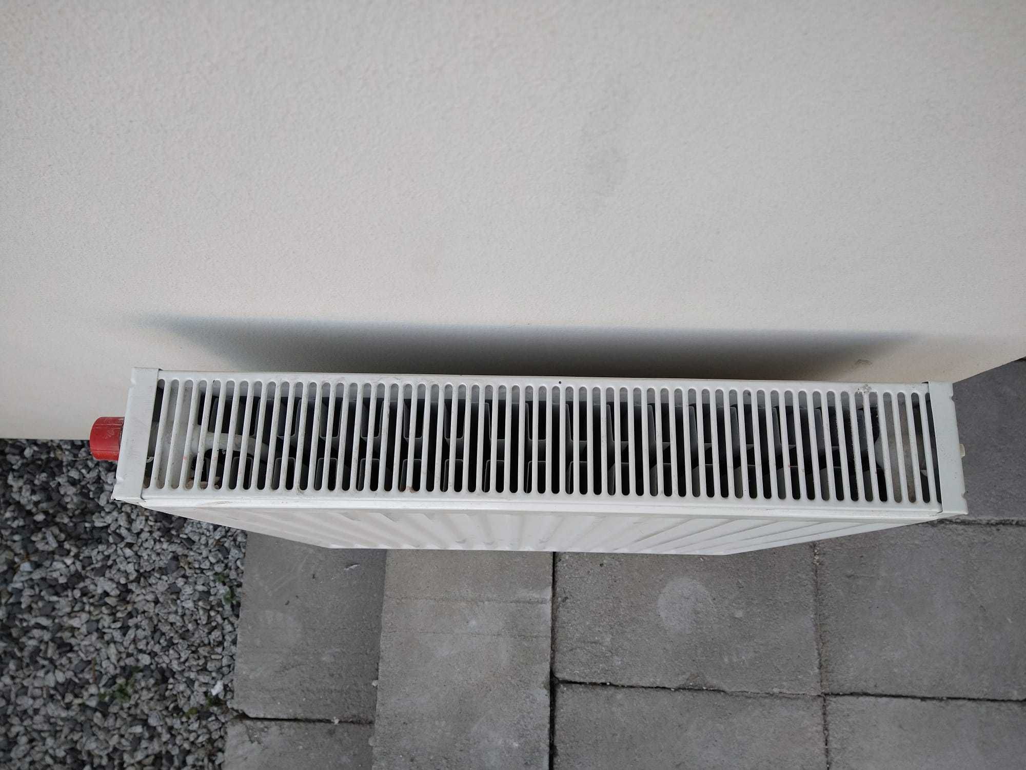 Grzejnik V22 600x600