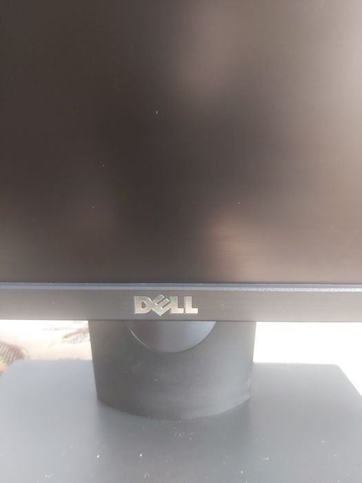 Монітор dell E2216HV