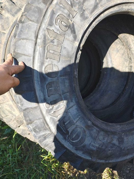 Opona przemysłowa 335/80R20 Continental przyczepa Unimog Man Mercedes