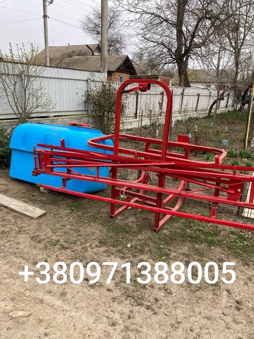 Оприскувач навісний