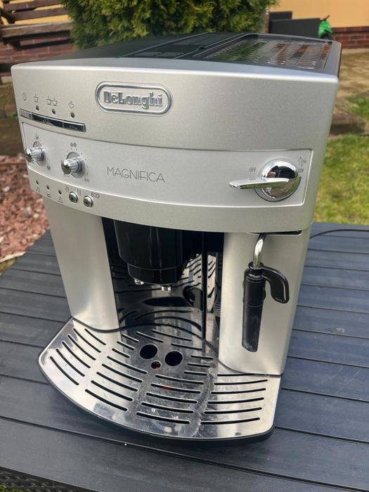 Кавомашина Delonghi Magnifica ECOз Німеччини 2023рік гарантія 30 днів