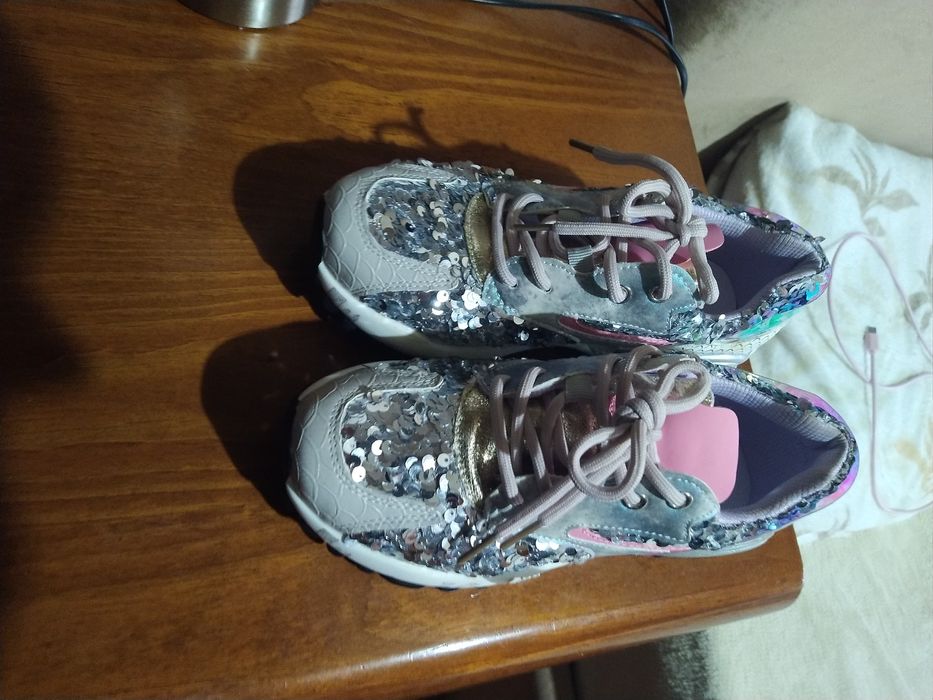 Sapatilhas exé como novas