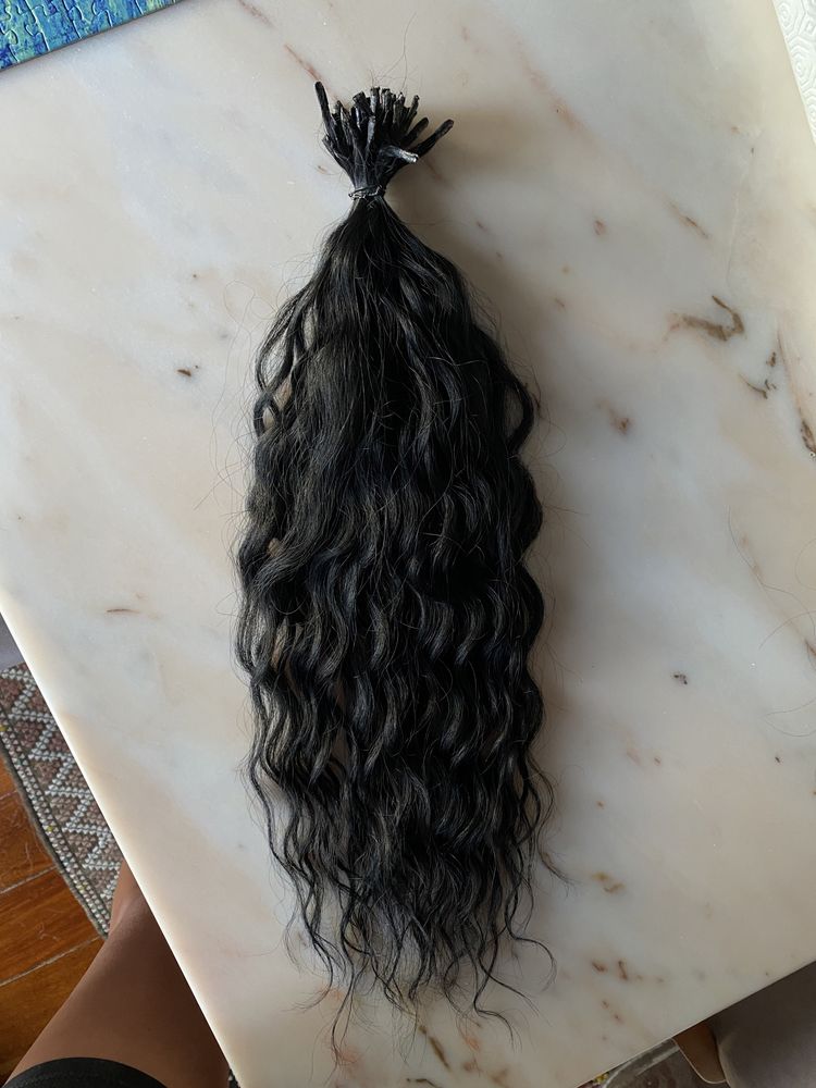 Extensoes Myos cabelo preto ondulado