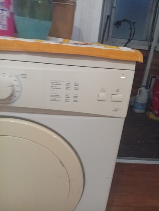 Máquina de secar roupa trabalhar muito bem
