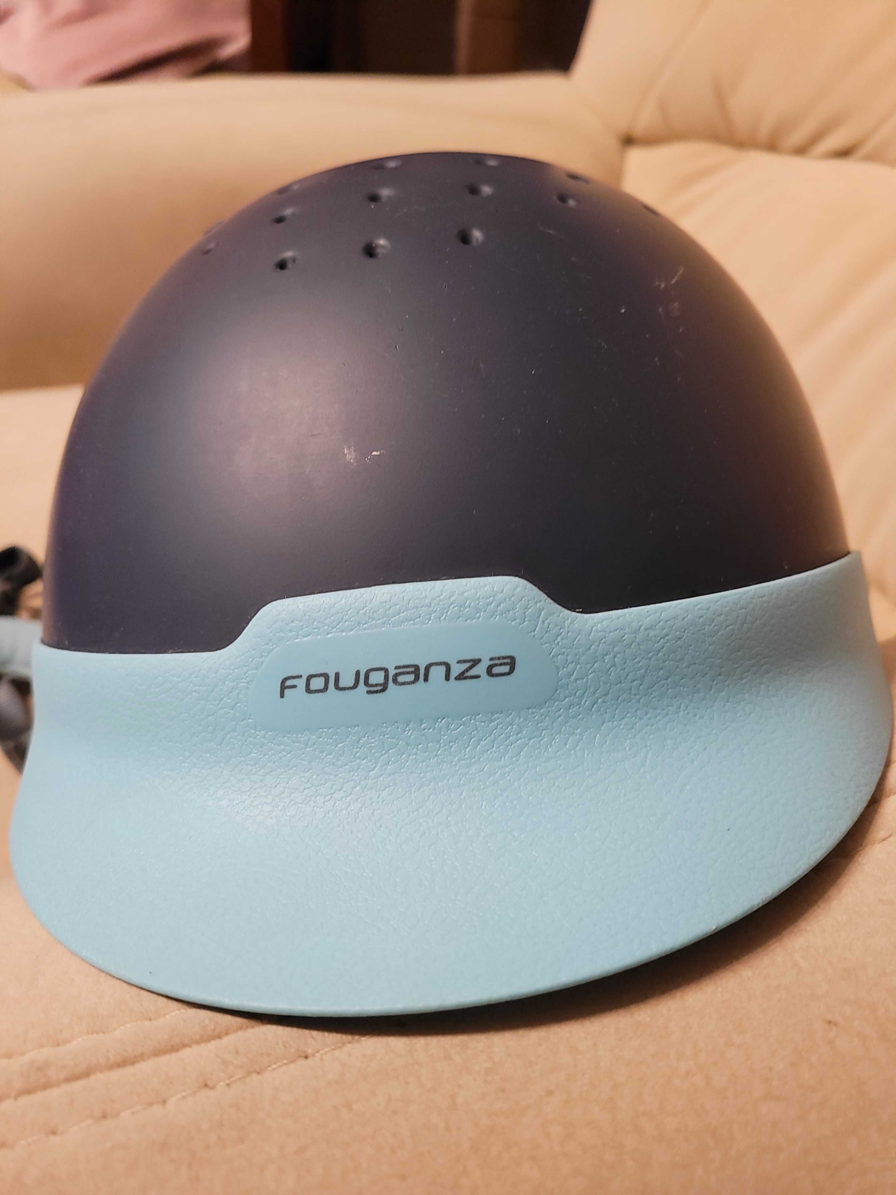 Wygodny, regulowany kask jeździecki Fouganza, toczek