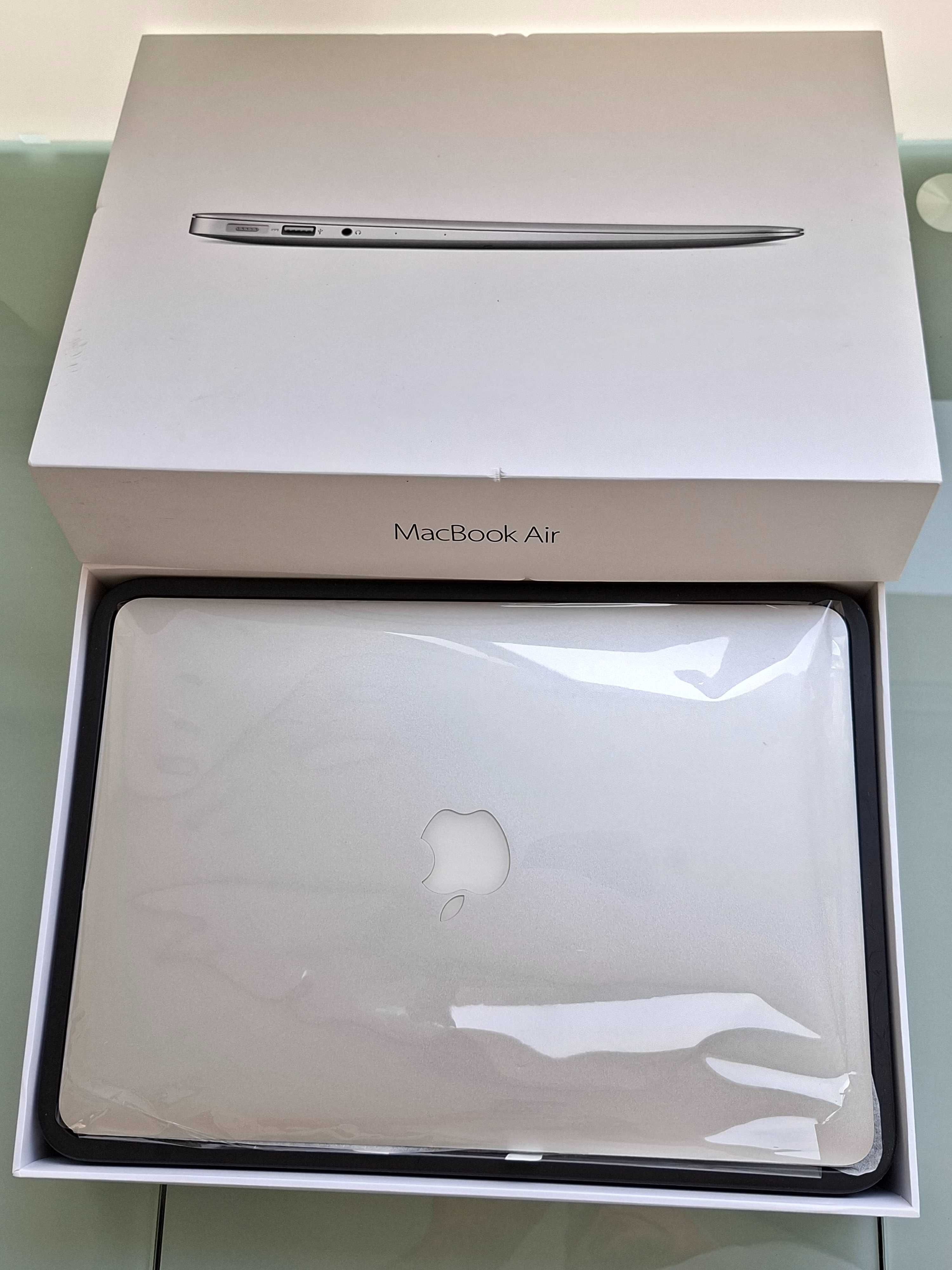 MacBook Air ano 2015, 13.3'', i5 |MacOS 12 Monterey | 128GB SSD | NOVO