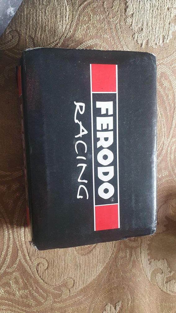 Тормозні колодки ferodo racing