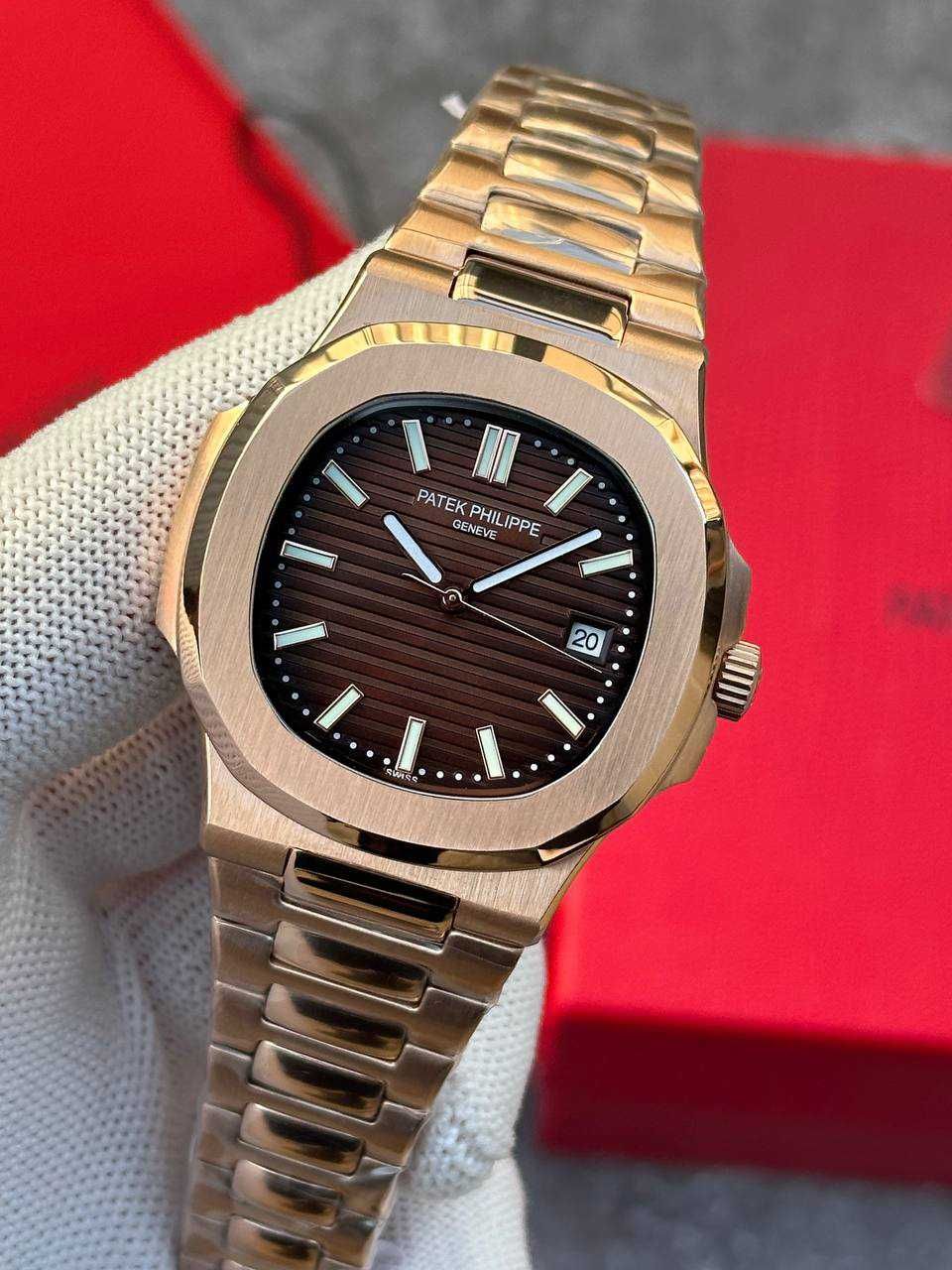 Швейцарские часы Patek Philippe Nautilus Rose Gold
